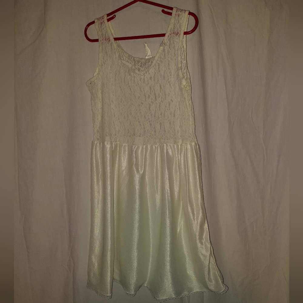 Girls dress slip
